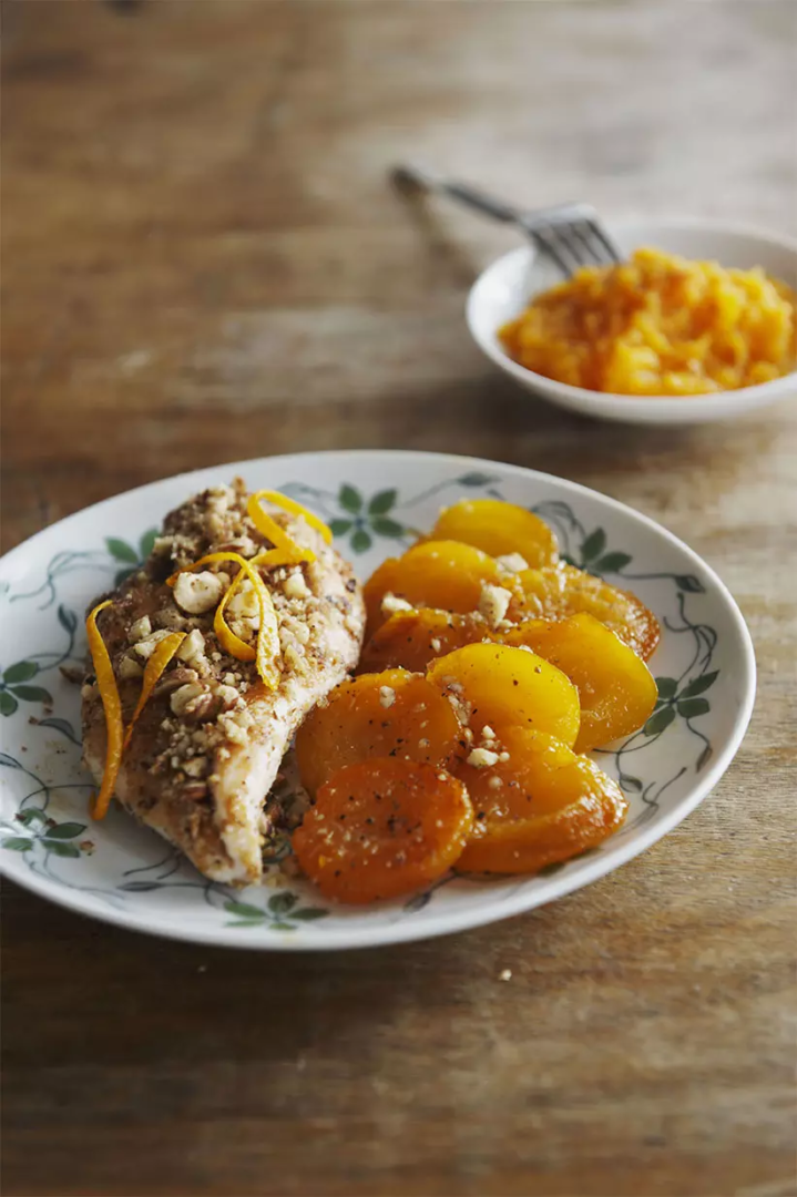 Filets de volaille aux fruits secs et aux abricots